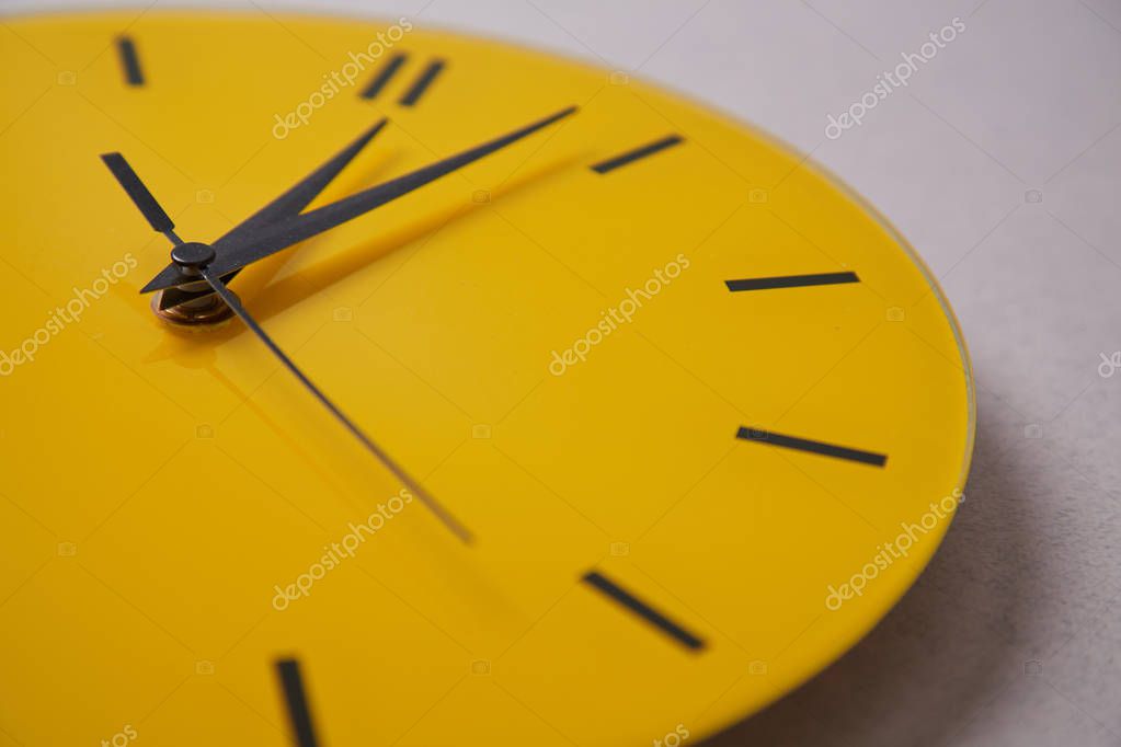 Uhr und Trainingsplan